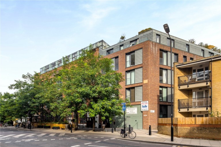 Arthaus Apartments, E8