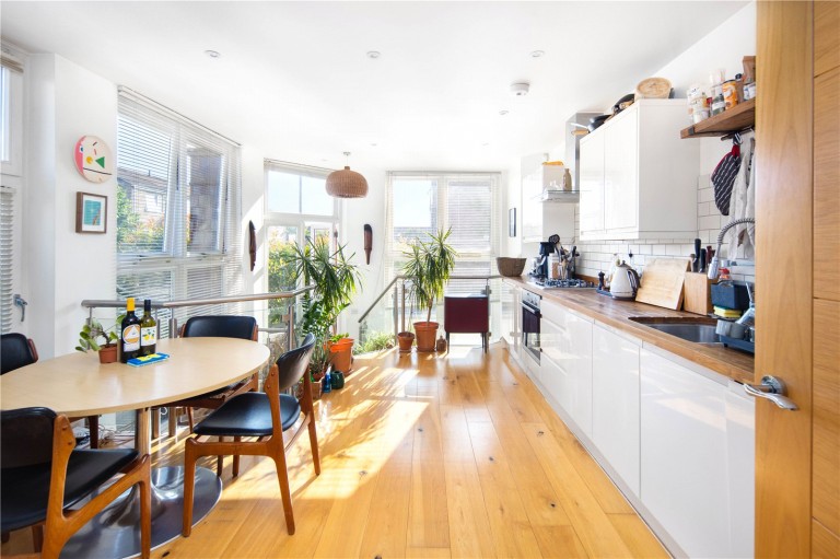 George Court, E5