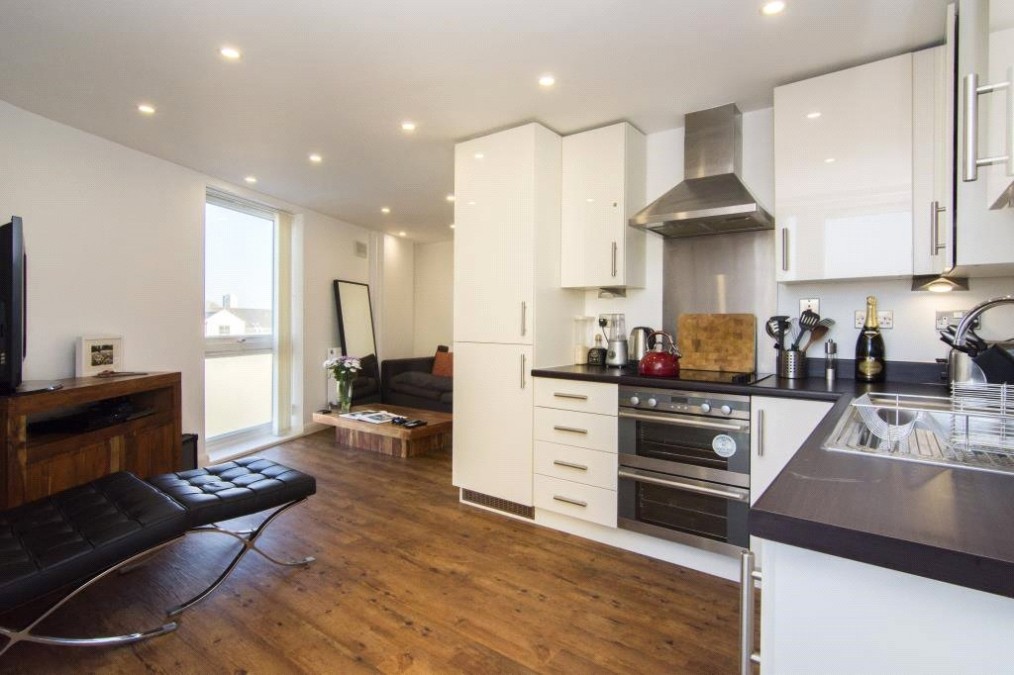 Point One Apartments, E8