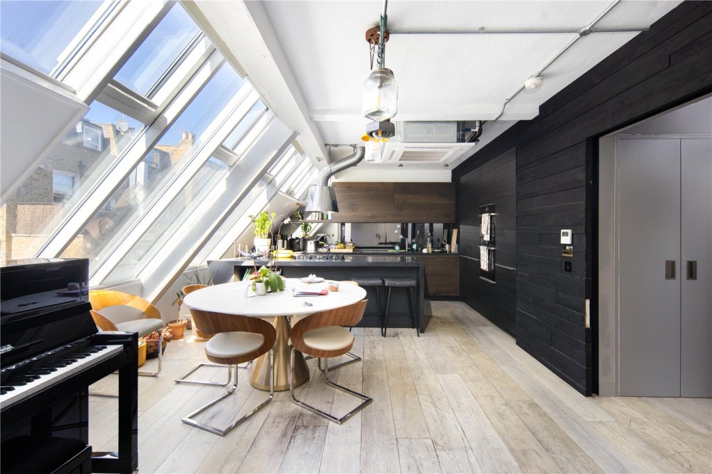 Image for Flat 5, E8