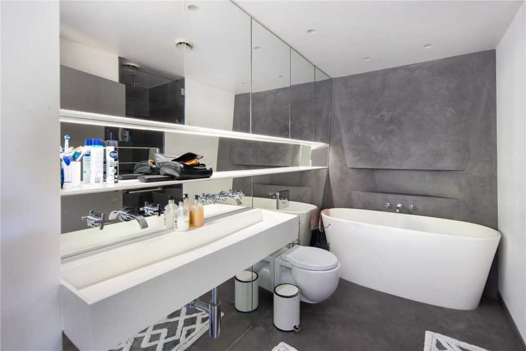 Image for Flat 5, E8