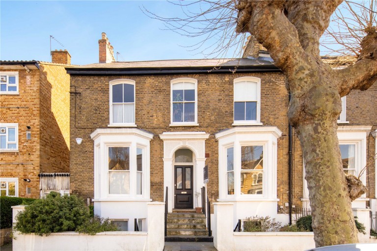 Powerscroft Road, E5