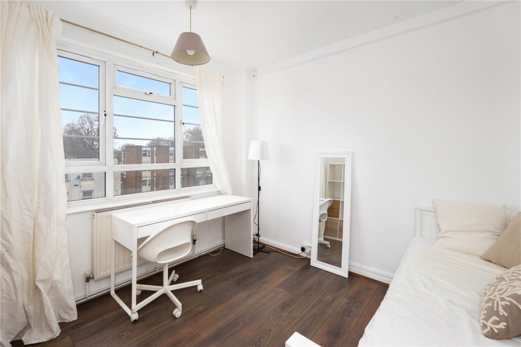 Beaumont Court, E5