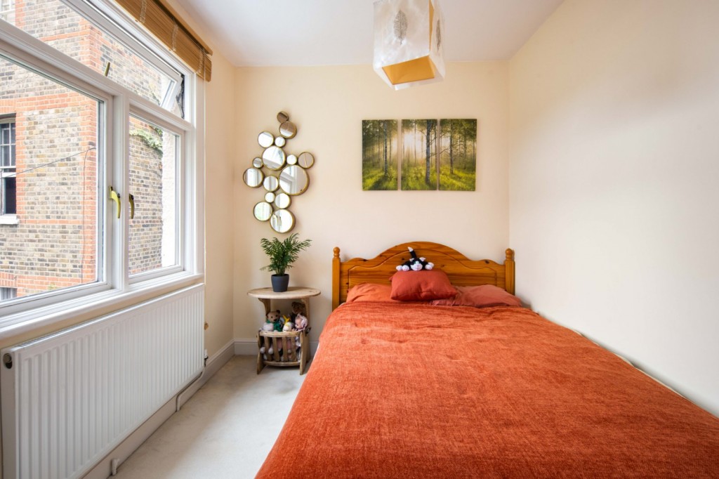 Image for Clapton Passage, E5