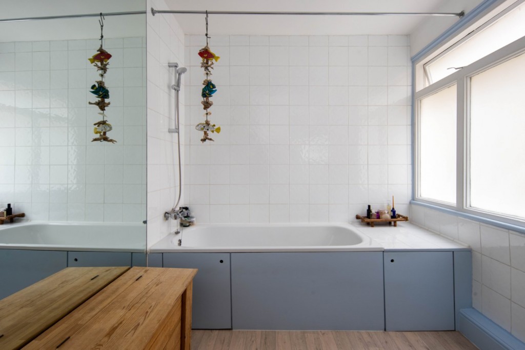 Image for Clapton Passage, E5