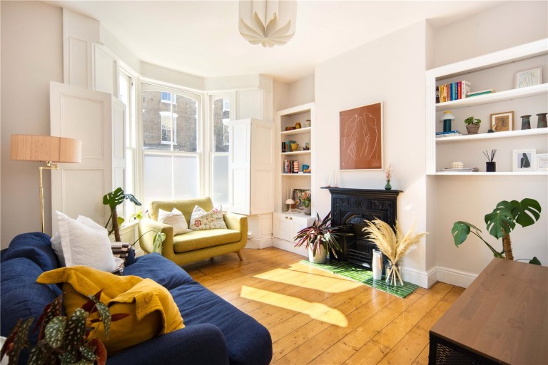 Dunlace Road, E5