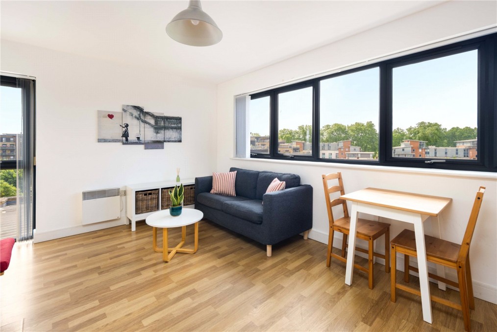 Walnut Court, E5