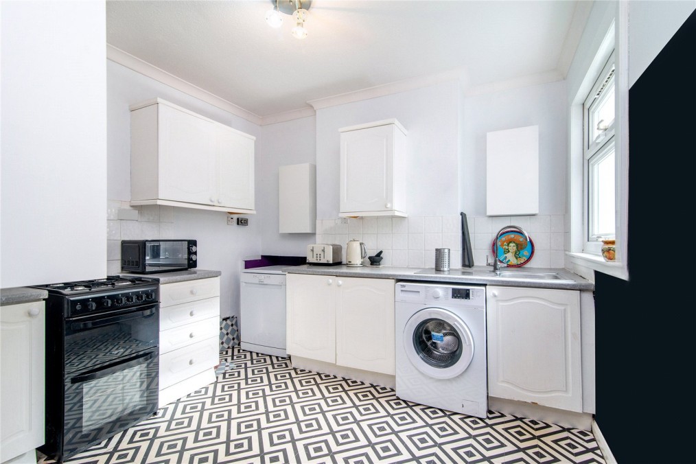 Alcester Crescent, E5