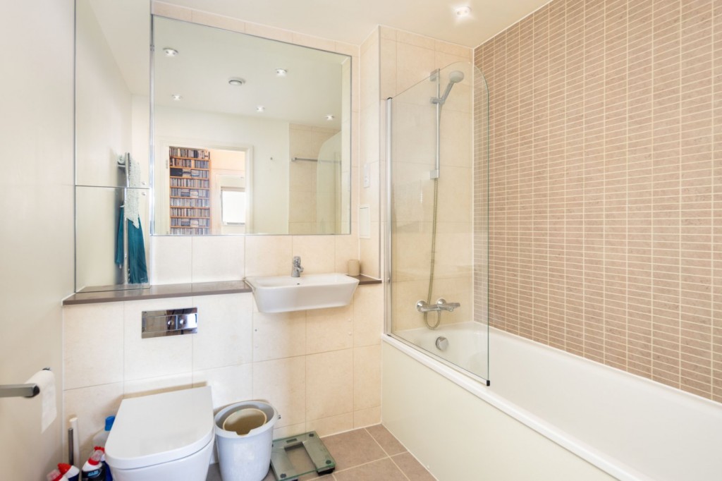 Image for Emerald Apartments, E9