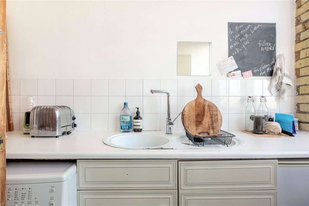 Image for Colonnades Apartments, E8