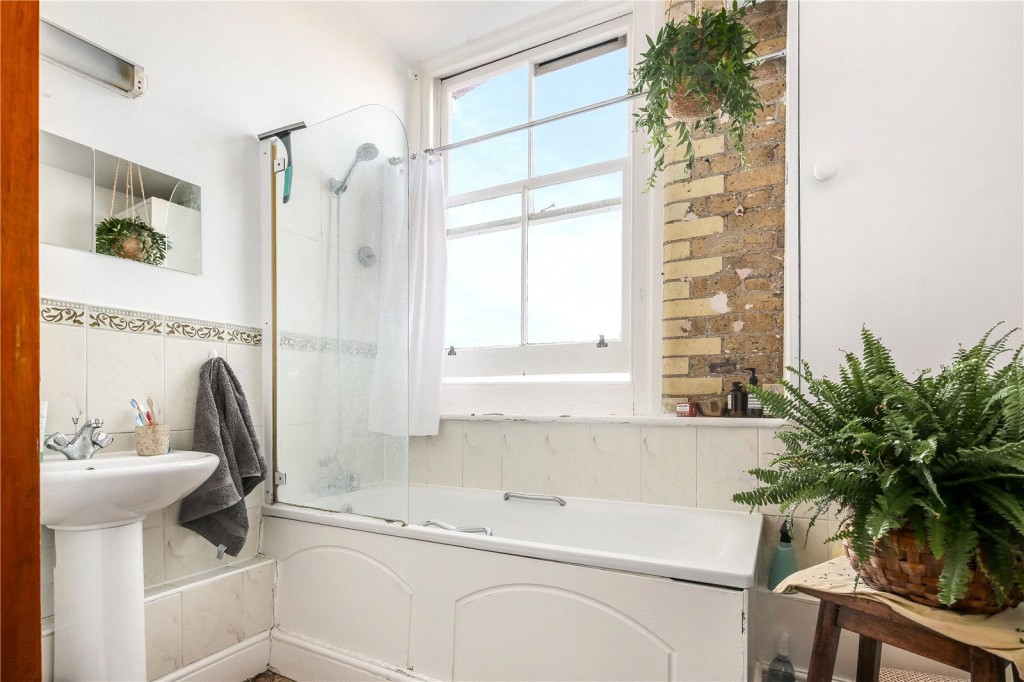 Image for Colonnades Apartments, E8