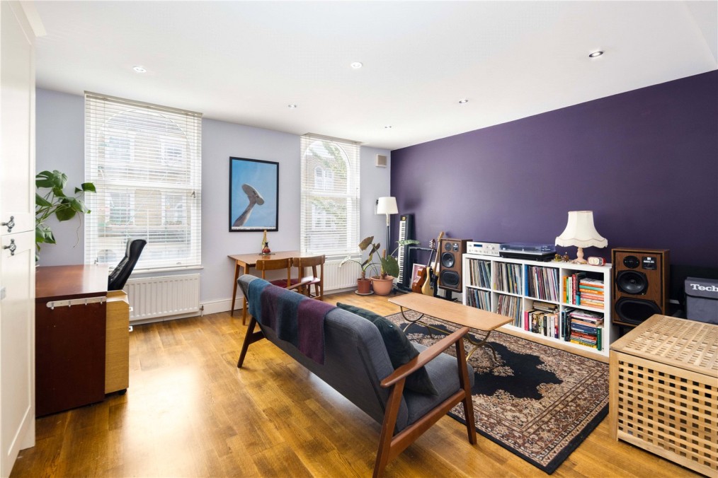 Dunlace Road, E5