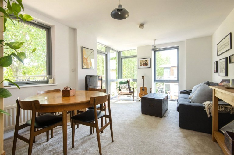 Armstrong House, E5