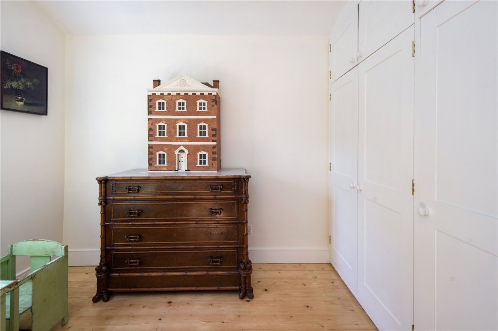 Image for Roding Road, E5
