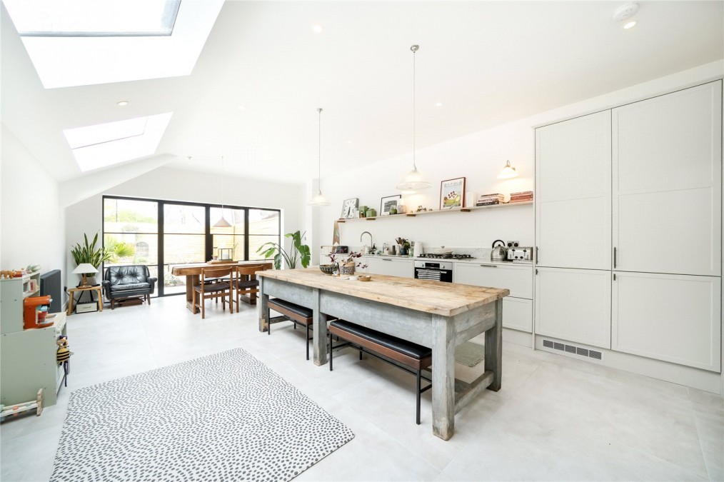 Meeson Street, E5