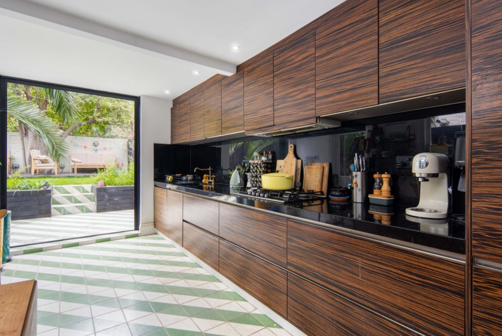 Image for Sach Road, E5