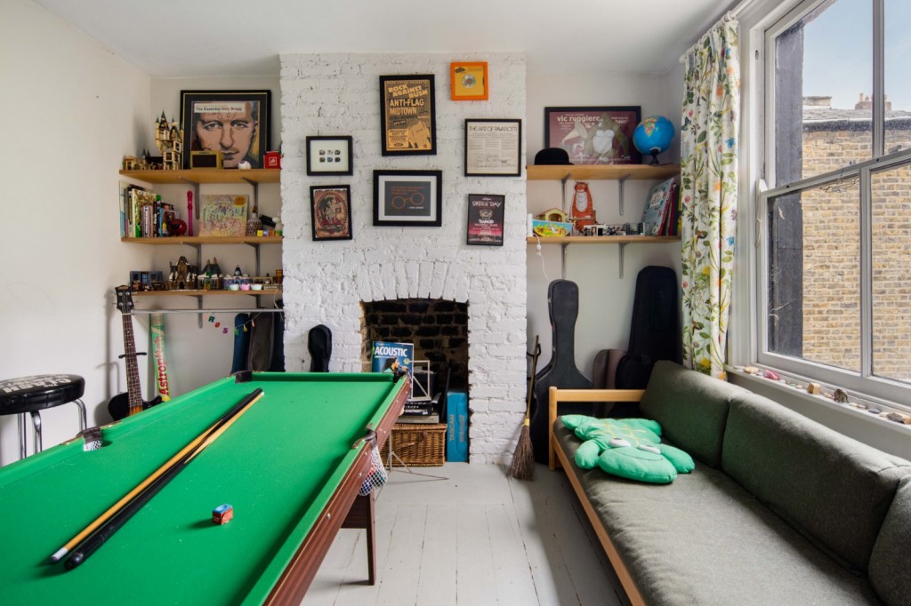 Image for Sach Road, E5