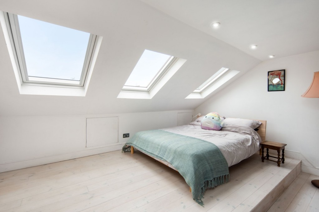 Image for Sach Road, E5