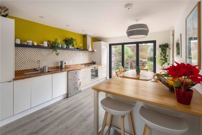 View full details for Cromford Path, E5