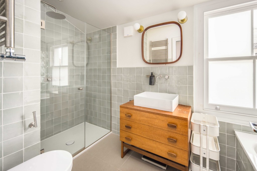 Image for Daubeney Road, E5