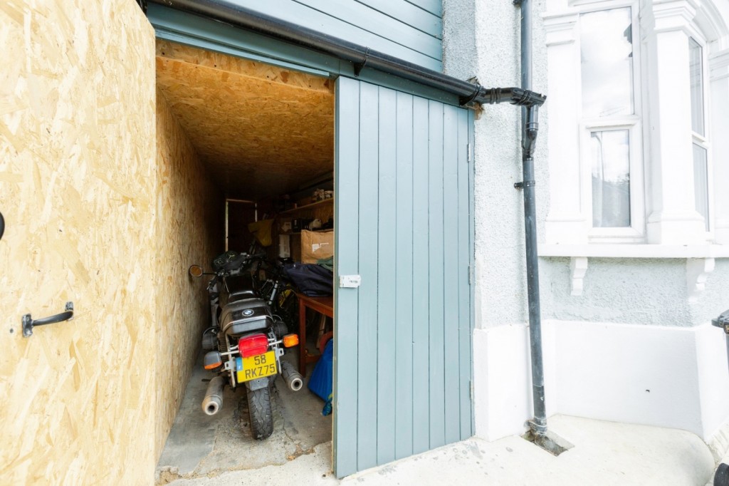 Image for Daubeney Road, E5