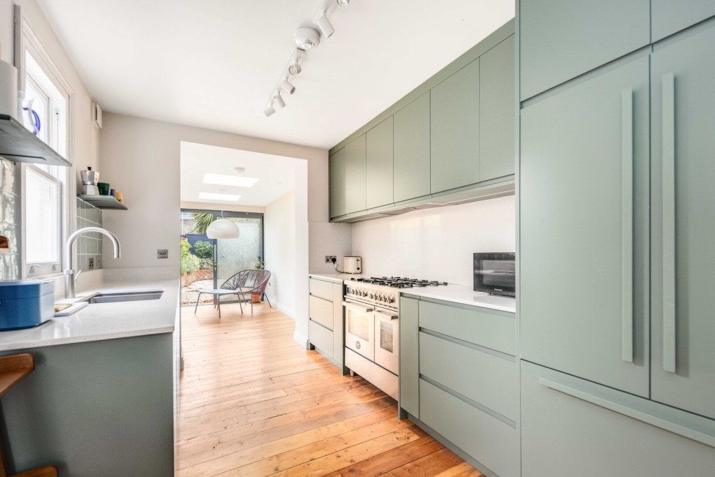 Image for Daubeney Road, E5