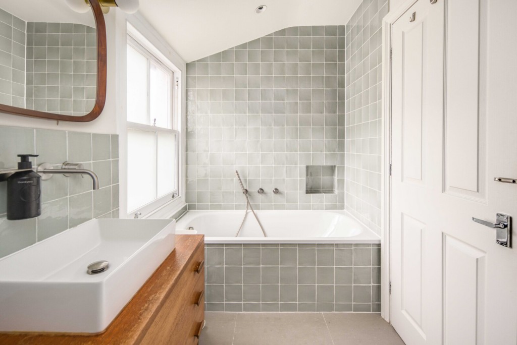 Image for Daubeney Road, E5