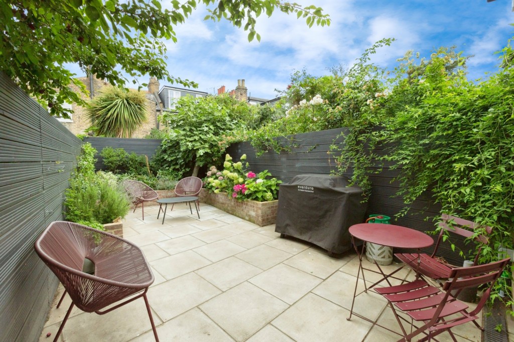 Image for Daubeney Road, E5
