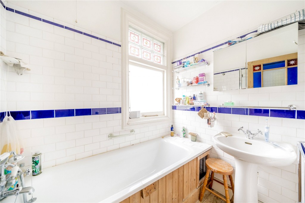 Image for East Bank, N16