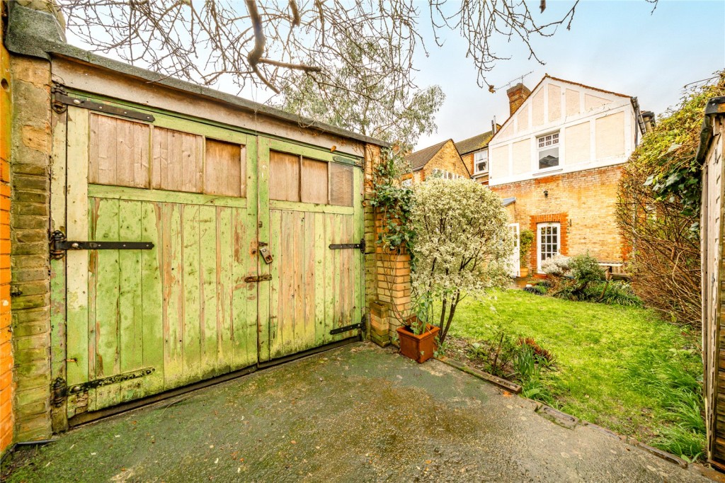 Image for East Bank, N16