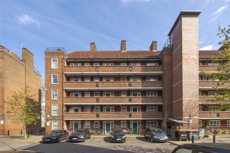 Clarence Road, E5