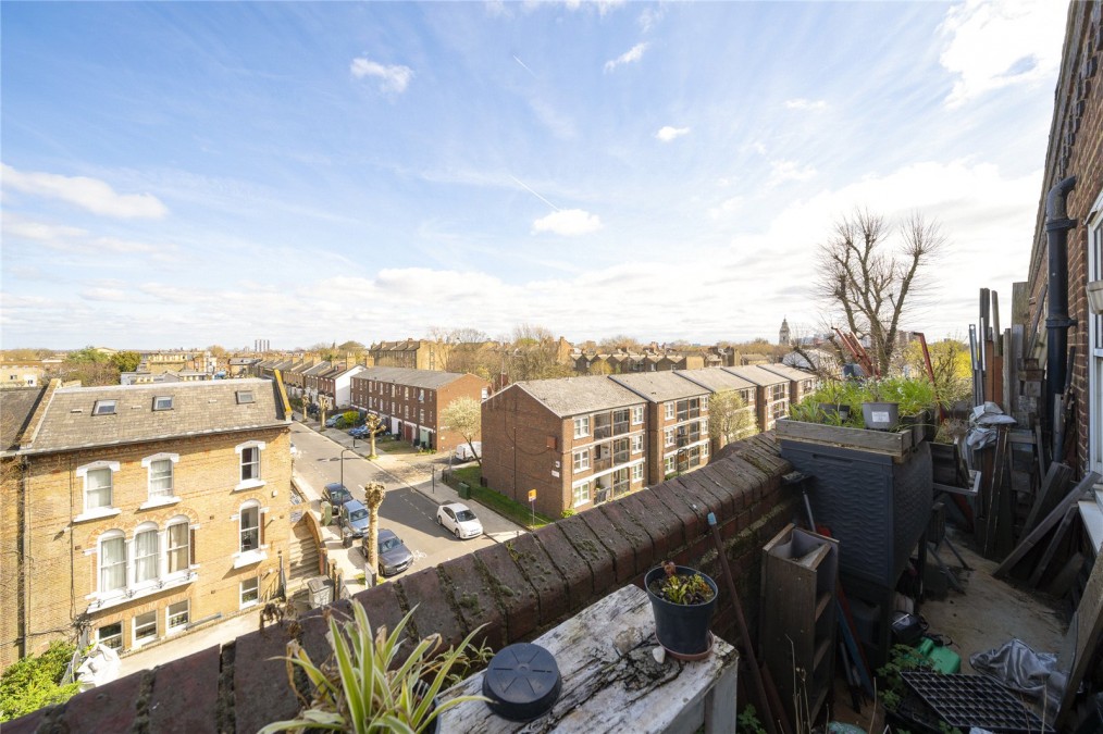 Clarence Road, E5