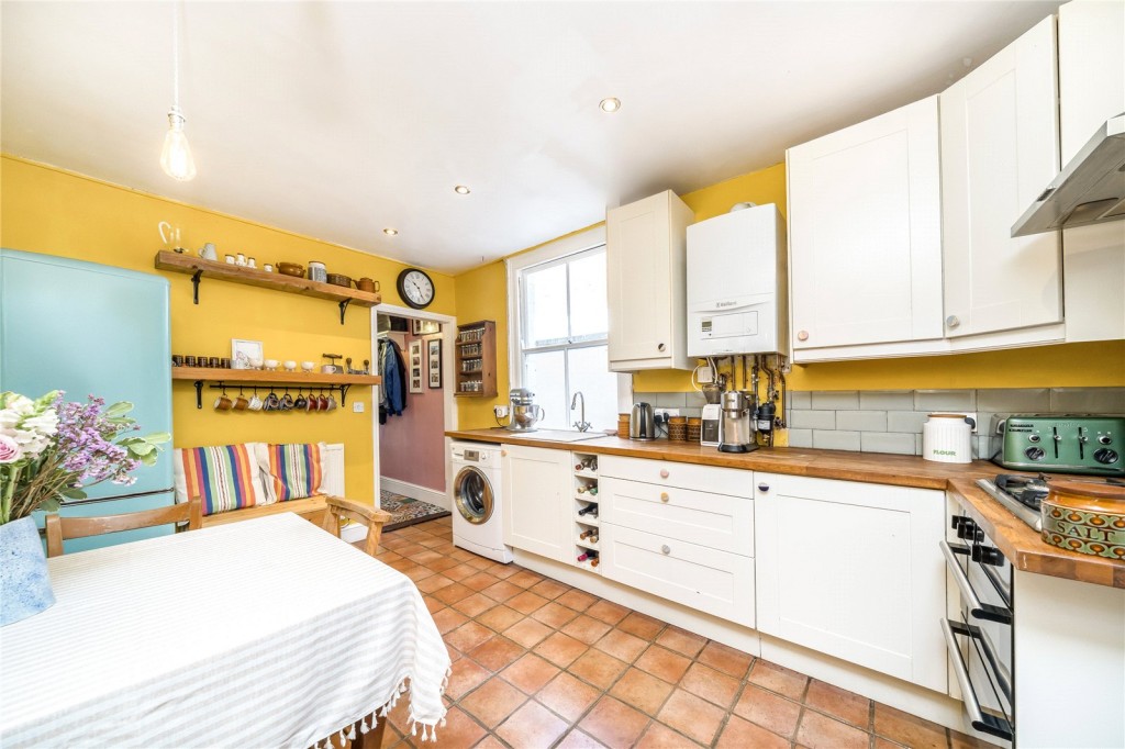 Image for Daubeney Road, E5