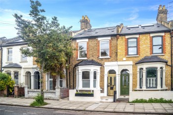 Adley Street, E5