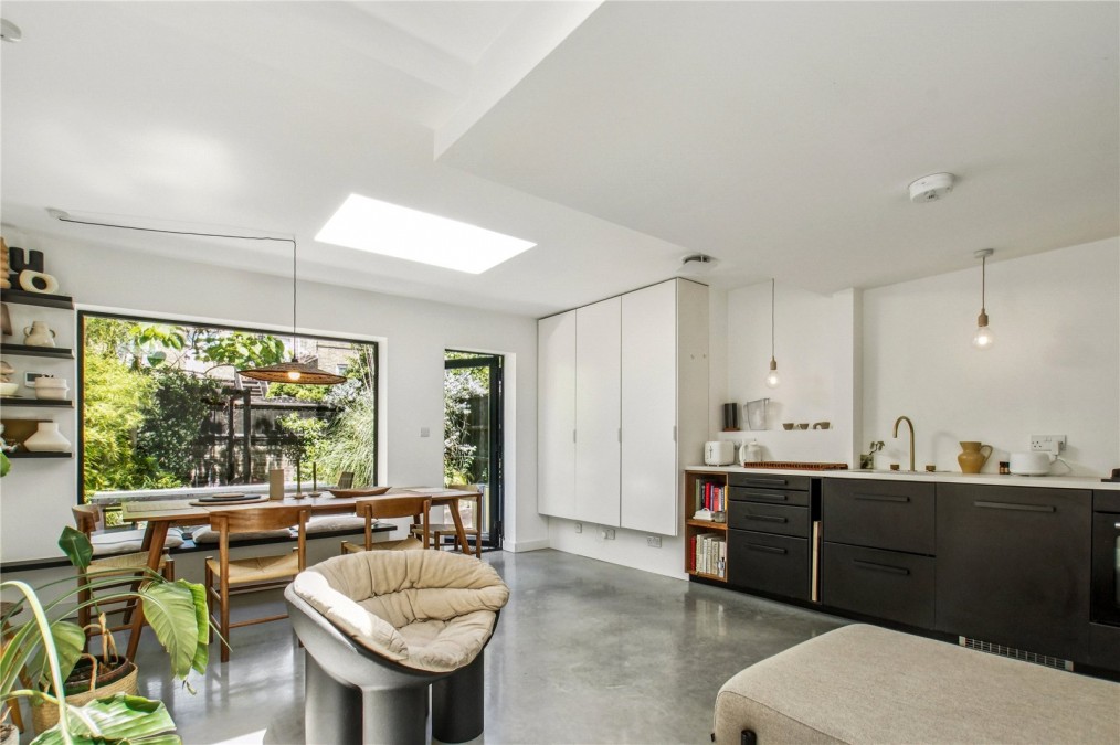 Dunlace Road, E5
