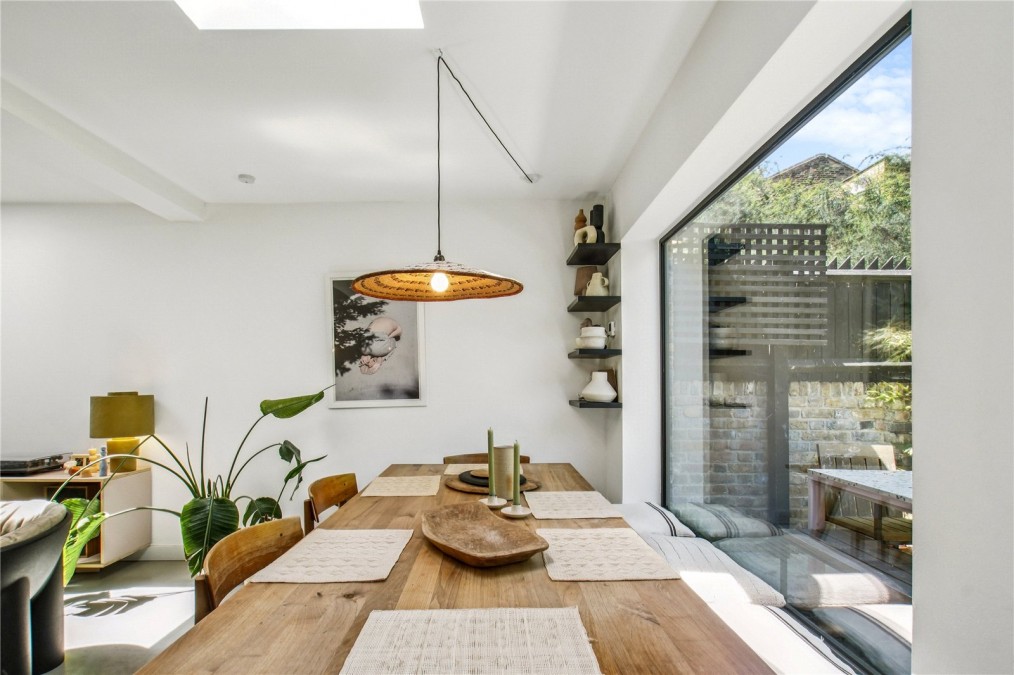 Dunlace Road, E5