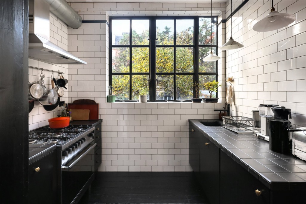 Image for Darnley Road, E9
