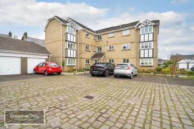 View full details for Silverlands Park, Buxton