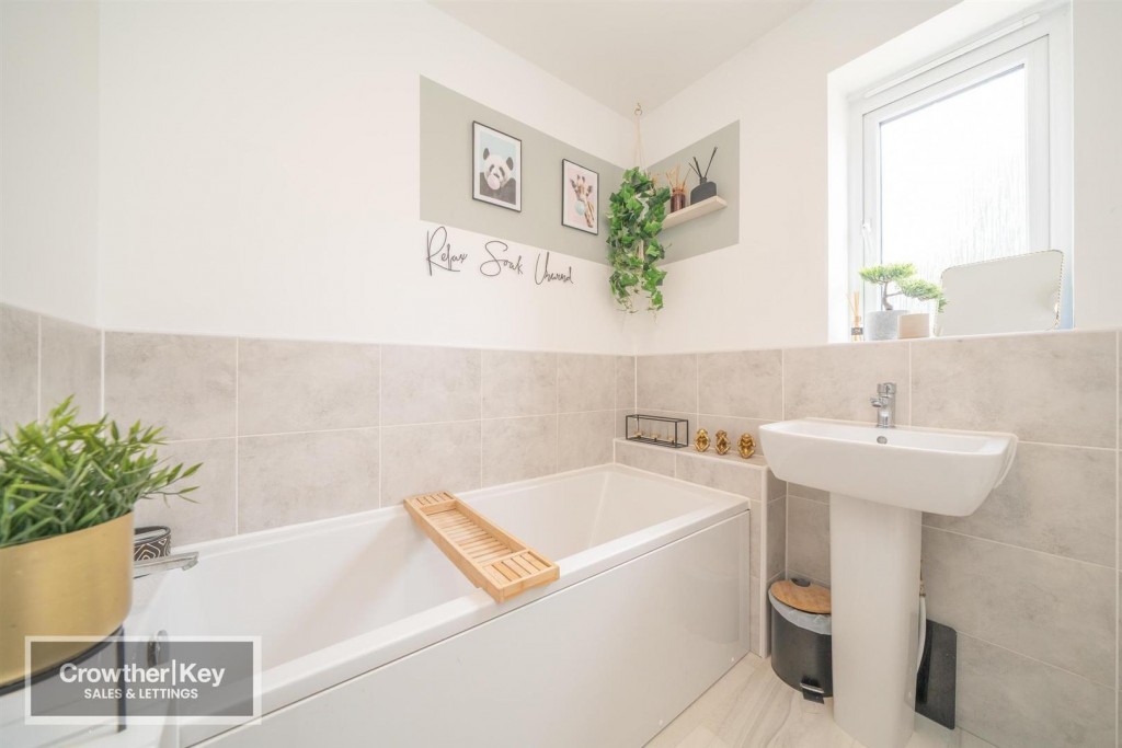 Image for Curlew Avenue, Buxton