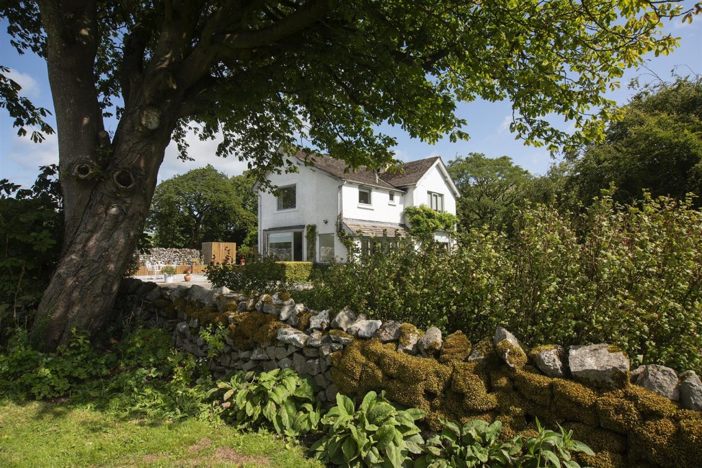 Image for Earl Sterndale, Buxton