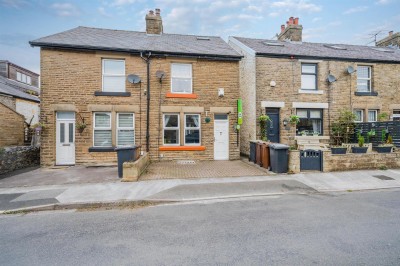 View full details for Kings Road, Buxton