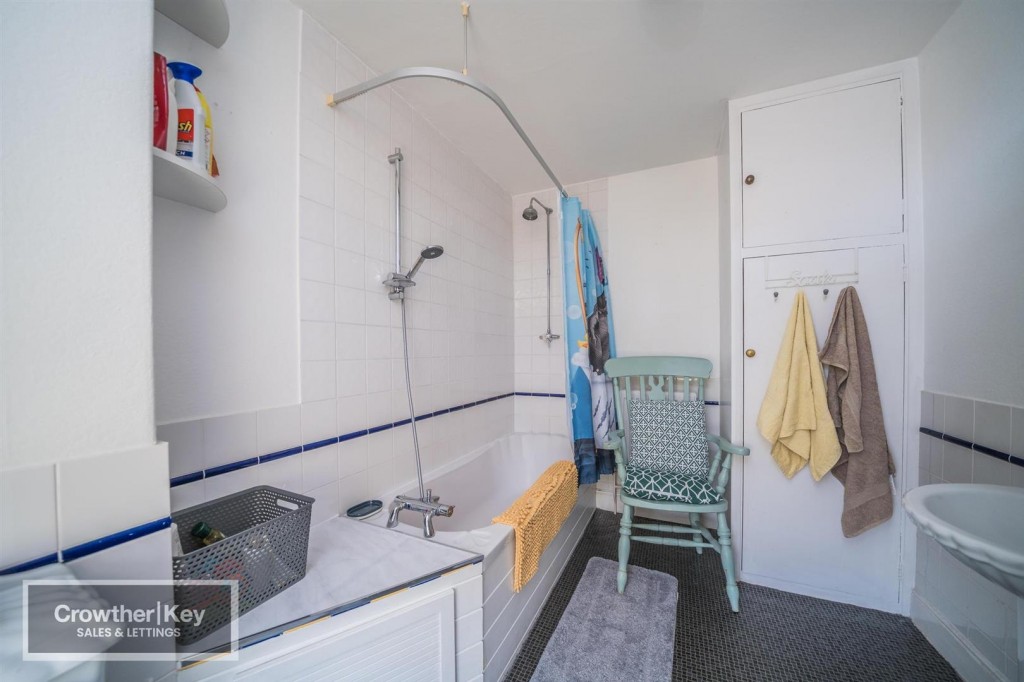 Image for Hollins Avenue, Buxton