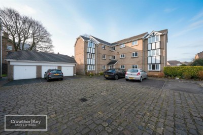 View full details for Silverlands Park, Buxton