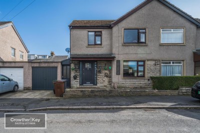 View full details for Rockfield Road, Buxton