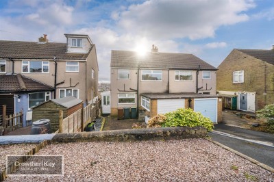 View full details for Ladycroft Avenue, Buxton