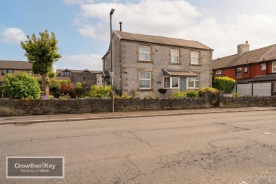 View full details for Tongue Lane, Buxton