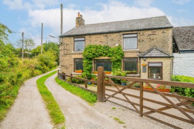 View full details for Gamesley Fold, Glossop, SK13
