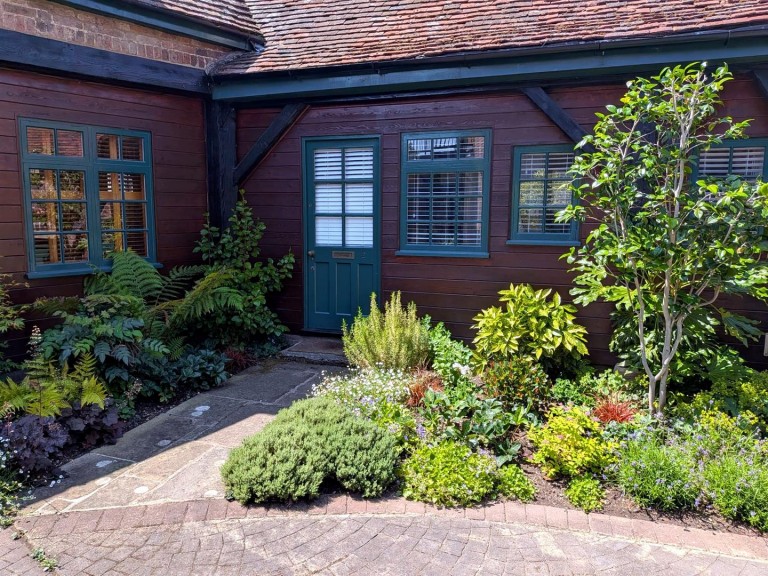 Coombe Hill Stables, Beverley Lane, Coombe