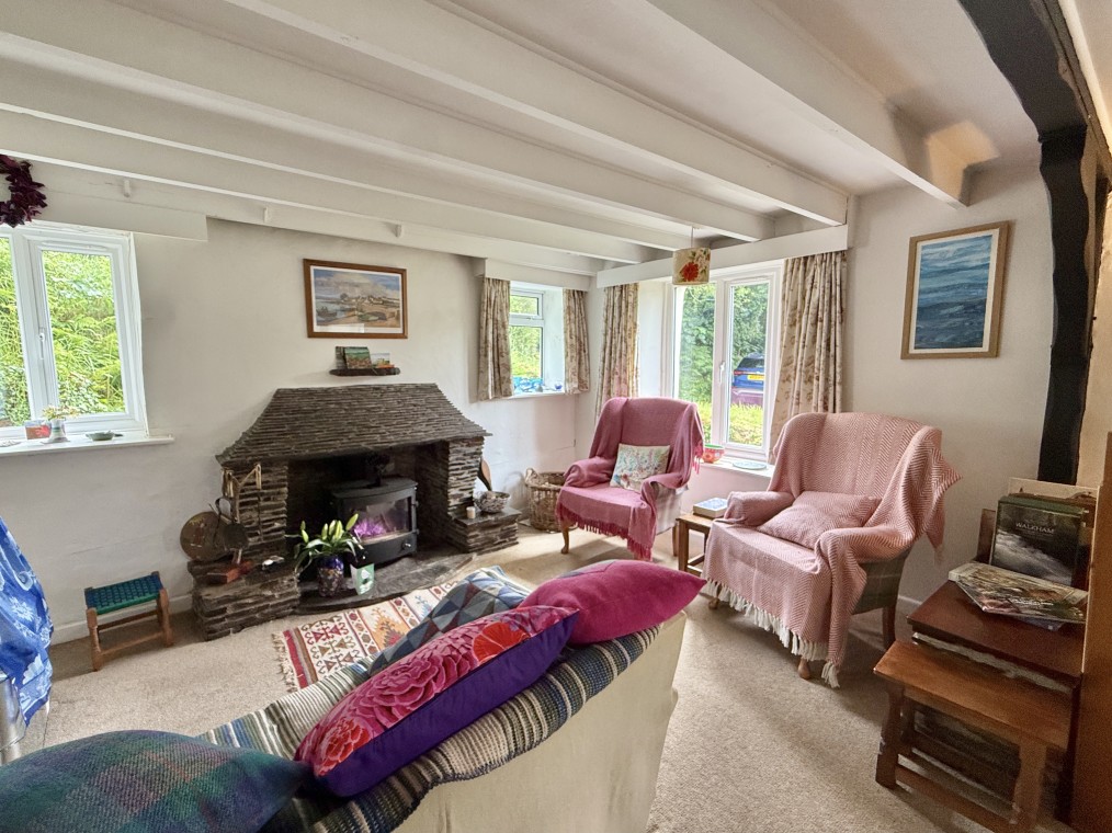 Sampford Spiney, Yelverton