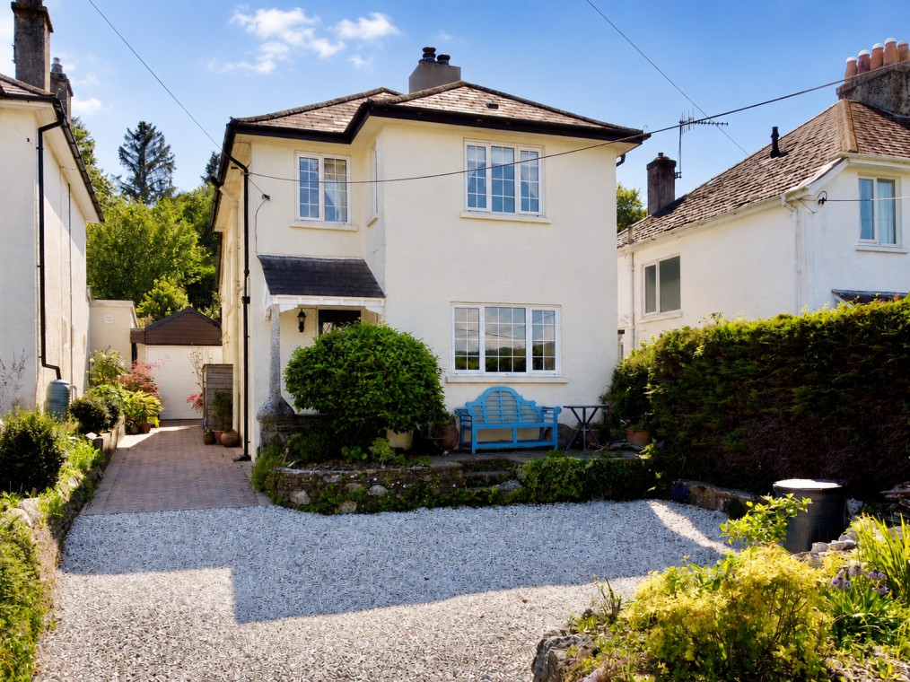 Horrabridge, Yelverton